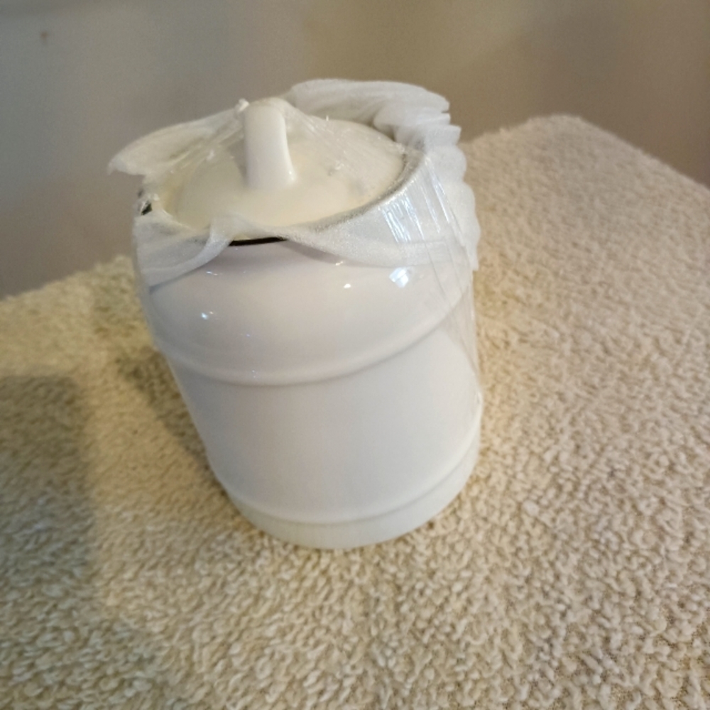 White Canister